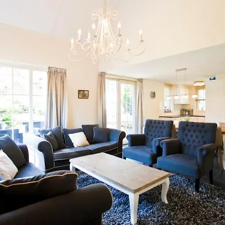 בית נופש Sleeps 8 Pool Wifi T644075